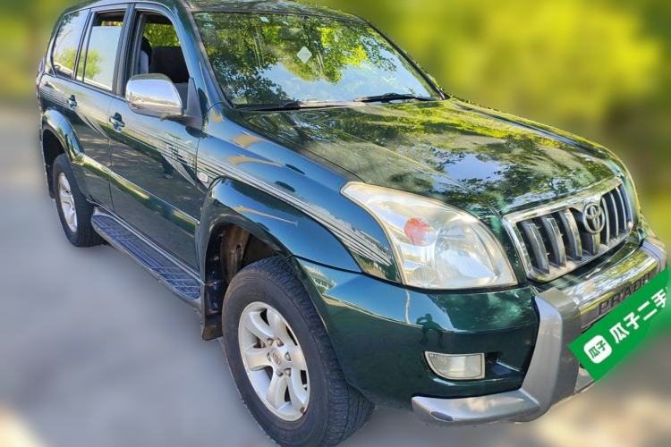 Used Toyota Prado 2004 GX 2.7 Automatic Model Front Right 45 Deg
