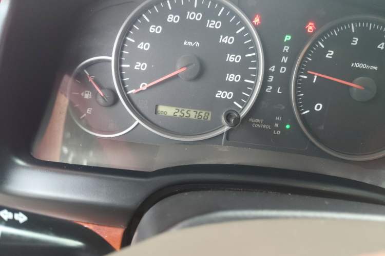 Used Toyota Prado 2004 4.0L Automatic GX Odometer Close Up