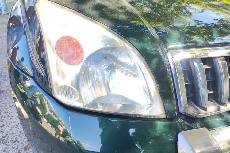 Used Toyota Prado 2004 GX 2.7 Automatic Model Right Front Headlight