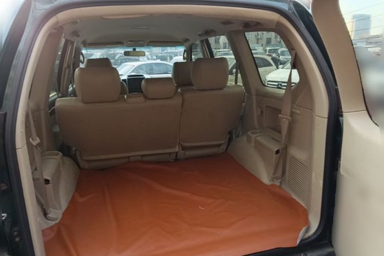 Used Toyota Prado 2004 GX 2.7 Automatic Model Trunk