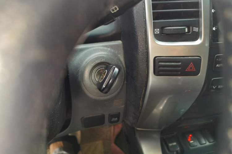 Used Toyota Prado 2004 GX 2.7 Automatic Model Vehicle Key