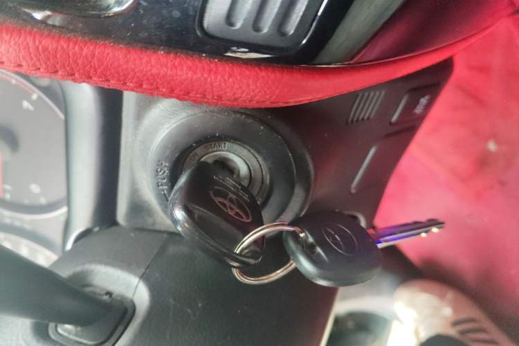 Used Toyota Prado 2004 4.0L Automatic GX Vehicle Key
