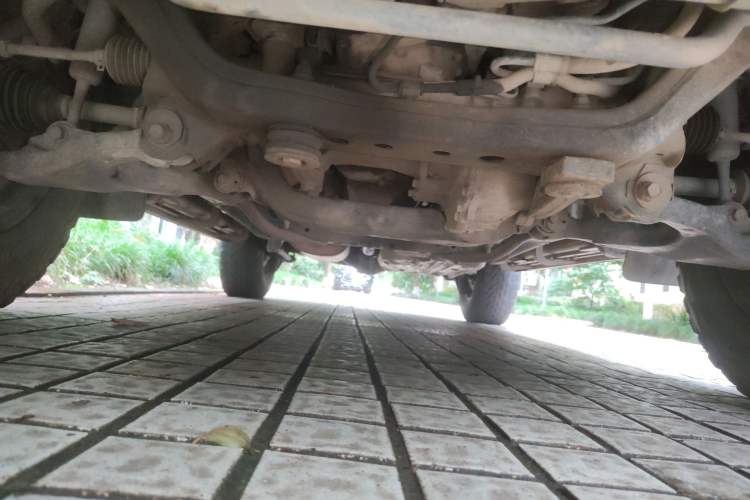 Used Toyota Prado 2004 GX 2.7 Automatic Model Chassis Front