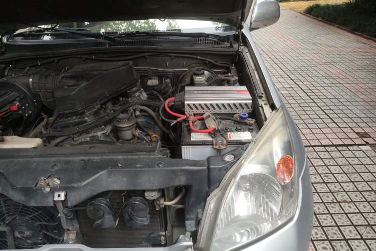 Used Toyota Prado 2004 GX 2.7 Automatic Model Engine Bay Left