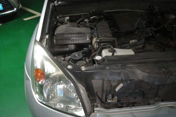 Used Toyota Prado 2004 GX 2.7 Automatic Model Engine Bay Right