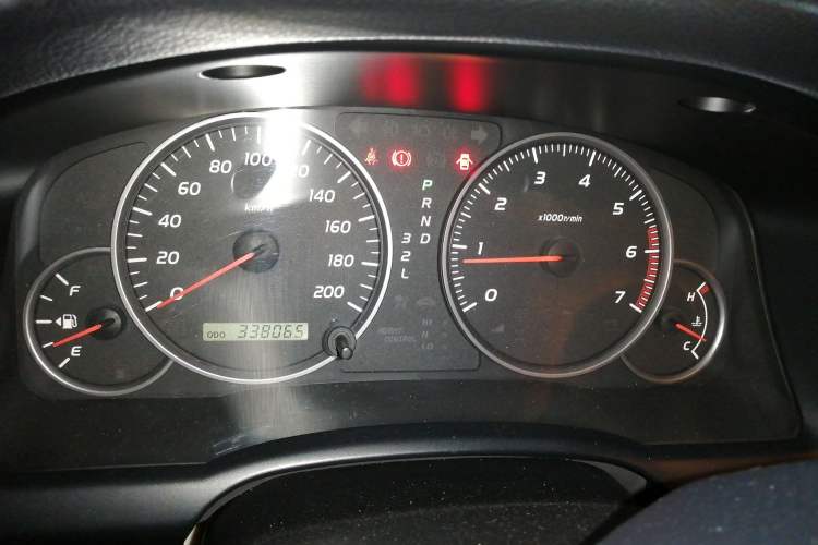 Used Toyota Prado 2004 GX 2.7 Automatic Model Instrument Cluster