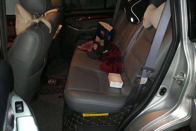 Used Toyota Prado 2004 GX 2.7 Automatic Model Left Rear Seat