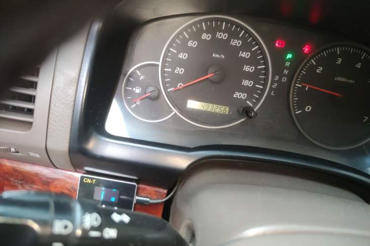 Used Toyota Prado 2004 GX 2.7 Automatic Model Odometer Close Up