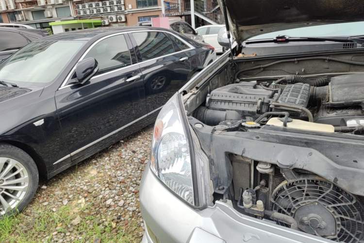 Used Toyota Prado 2004 GX 2.7 Automatic Model Right Front Headlight