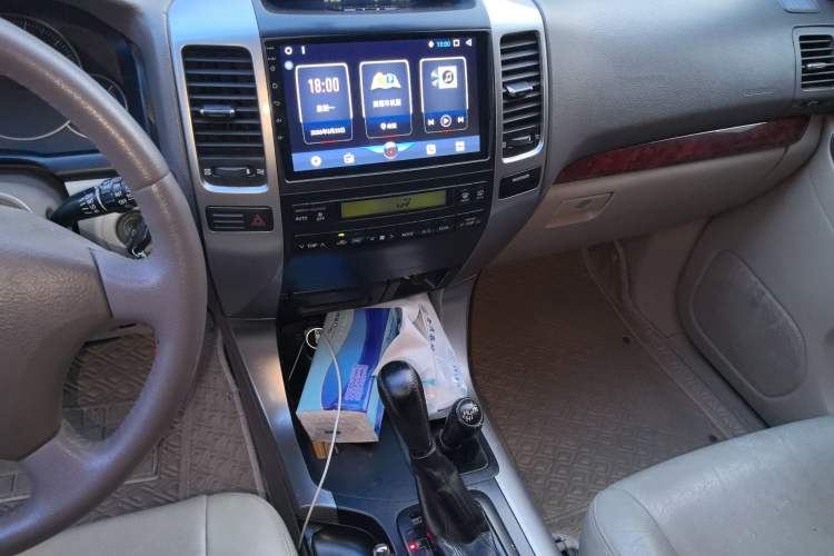 Used Toyota Prado 2004 GX 2.7 Automatic Model Audio And AC Panel
