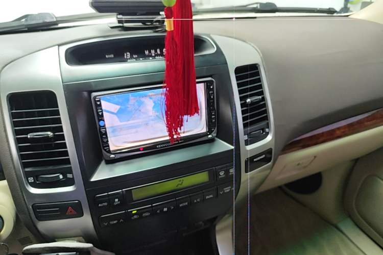 Used Toyota Prado 2004 GX 2.7 Automatic Model Audio And AC Panel
