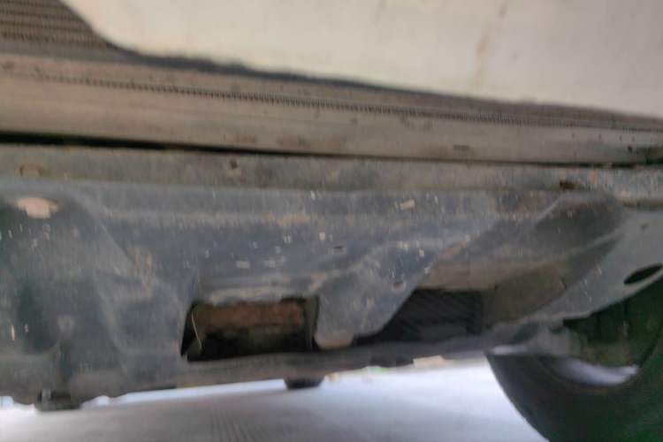 Used Toyota Prado 2004 VX 4.0 Chassis Front
