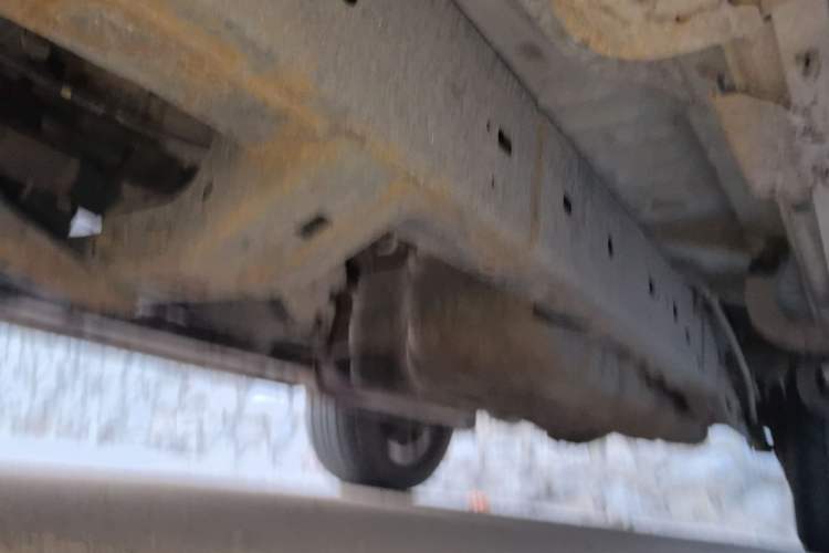 Used Toyota Prado 2004 GX 2.7 Automatic Model Chassis Front Left