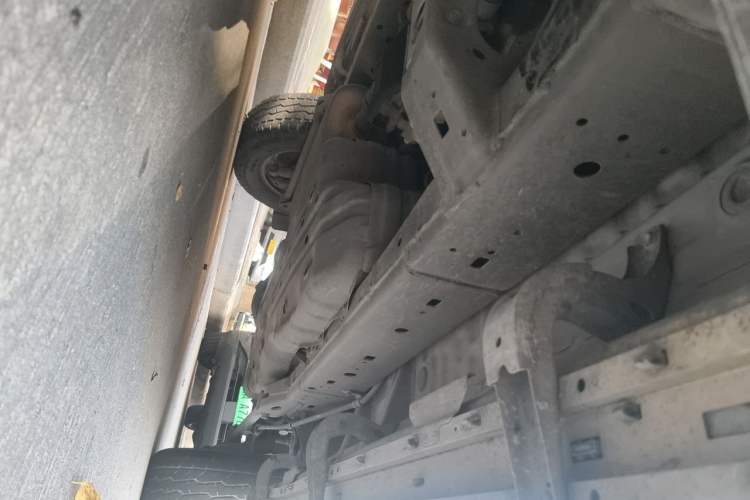 Used Toyota Prado 2004 GX 2.7 Automatic Model Chassis Front Left