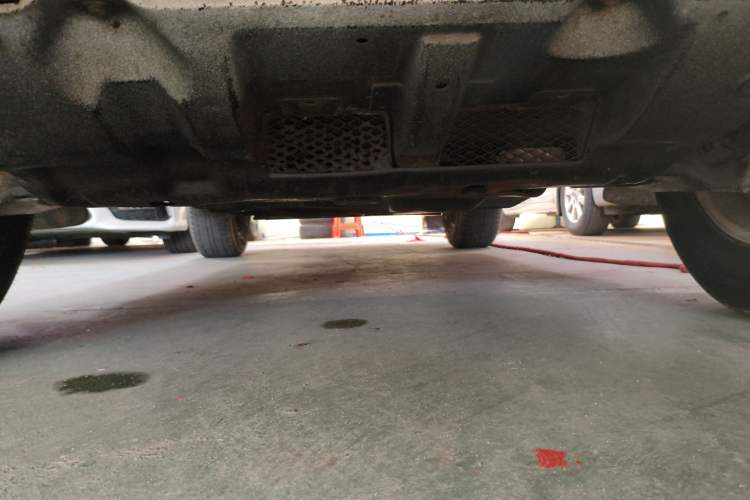 Used Toyota Prado 2004 GX 2.7 Automatic Model Chassis Front