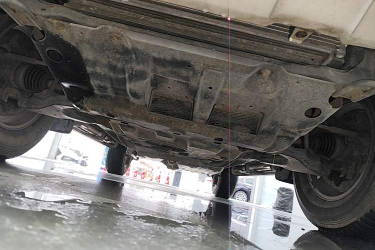 Used Toyota Prado 2004 GX 2.7 Automatic Model Chassis Front