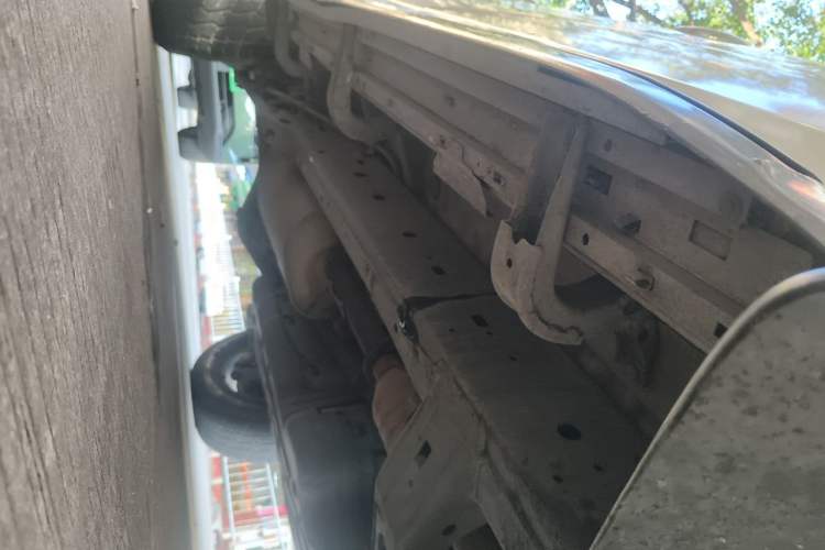 Used Toyota Prado 2004 GX 2.7 Automatic Model Chassis Front Right