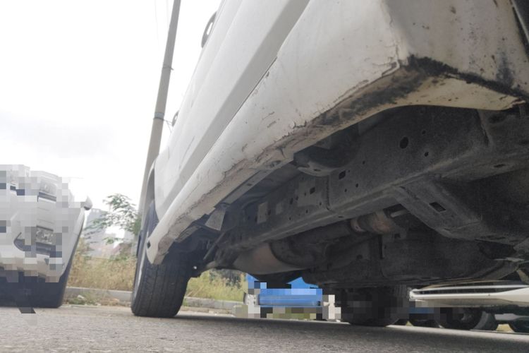 Used Toyota Prado 2004 GX 2.7 Manual Model Chassis Front Right
