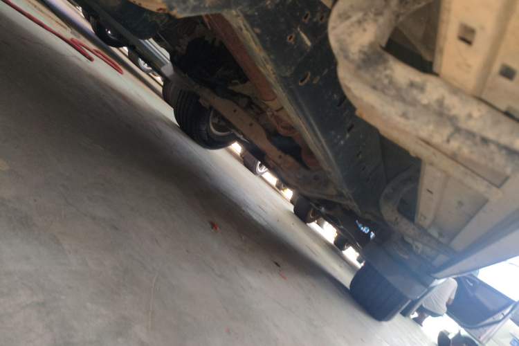 Used Toyota Prado 2004 GX 2.7 Automatic Model Chassis Rear Right