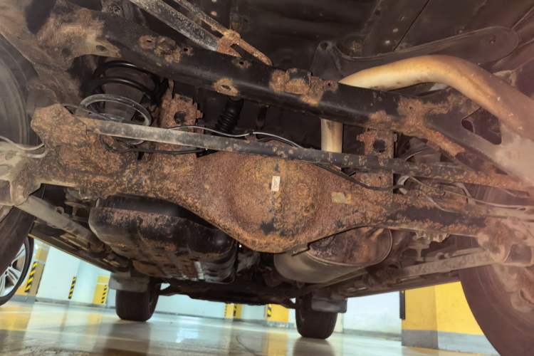 Used Toyota Prado 2004 GX 2.7 Automatic Model Chassis Rear