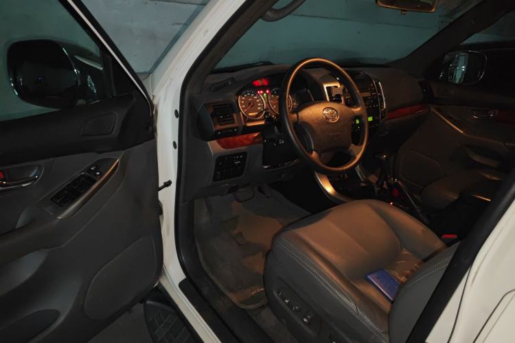Used Toyota Prado 2004 4.0L Automatic GX Driver Seat