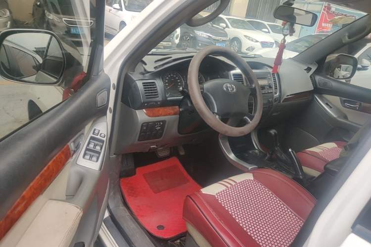 Used Toyota Prado 2004 GX 2.7 Automatic Model Driver Seat