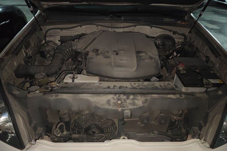 Used Toyota Prado 2004 4.0L Automatic GX Engine Bay