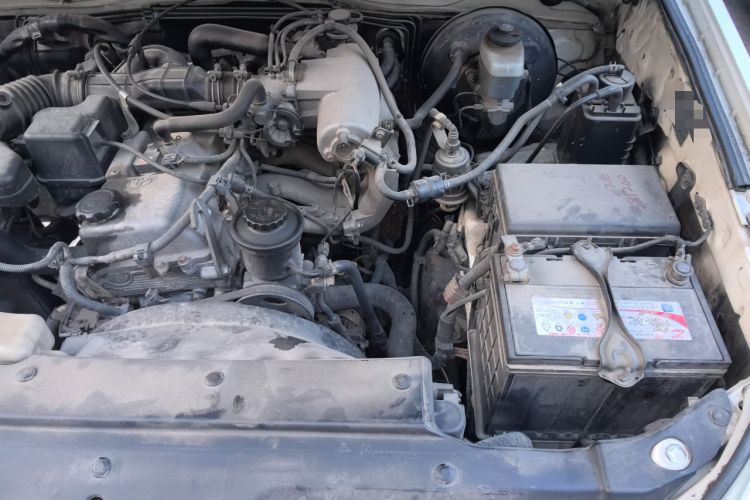 Used Toyota Prado 2004 GX 2.7 Automatic Model Engine Bay Left