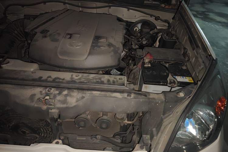 Used Toyota Prado 2004 4.0L Automatic GX Engine Bay Left