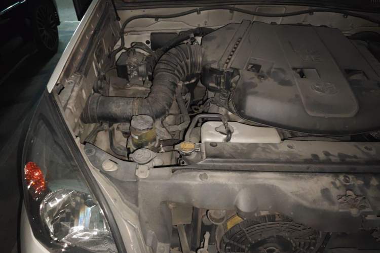 Used Toyota Prado 2004 4.0L Automatic GX Engine Bay Right