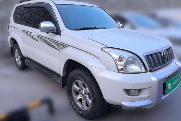 Used Toyota Prado 2004 GX 2.7 Automatic Model Front Right 45 Deg