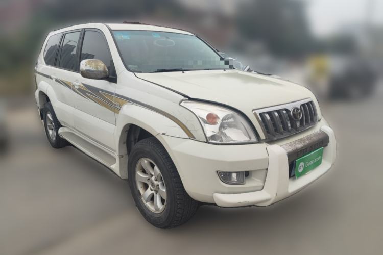 Used Toyota Prado 2004 GX 2.7 Manual Model Front Right 45 Deg