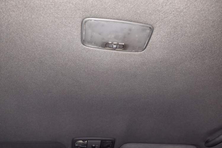 Used Toyota Prado 2004 GX 2.7 Automatic Model Headliner