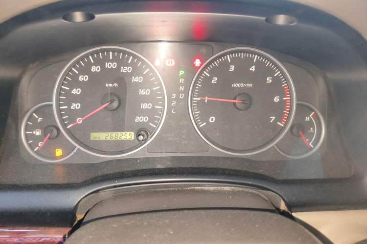 Used Toyota Prado 2004 GX 2.7 Automatic Model Instrument Cluster
