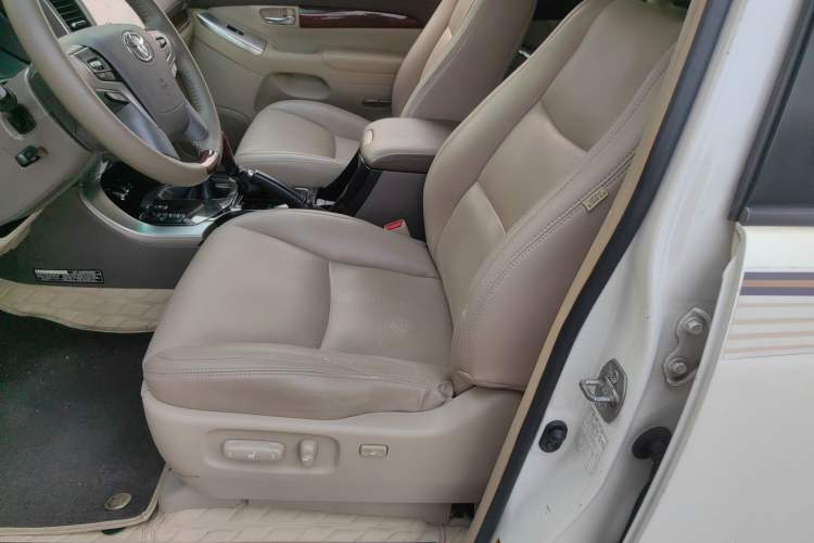 Used Toyota Prado 2004 VX 4.0 Left Front Seat