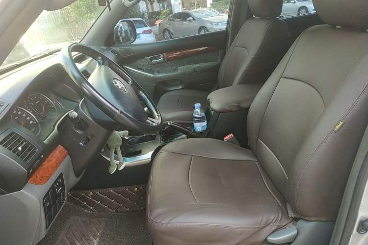Used Toyota Prado 2004 GX 2.7 Automatic Model Left Front Seat