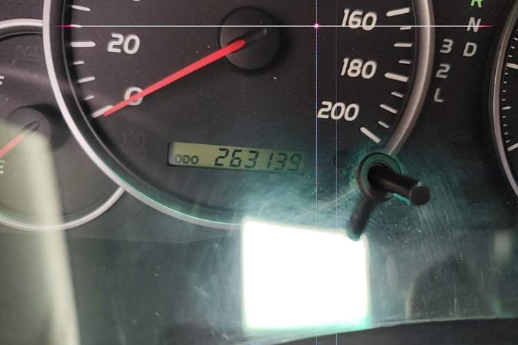 Used Toyota Prado 2004 GX 2.7 Automatic Model Odometer Close Up