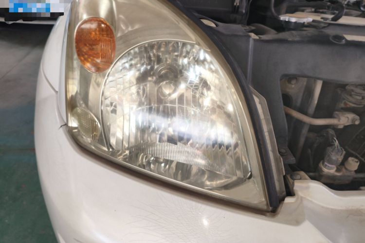 Used Toyota Prado 2004 GX 2.7 Automatic Model Right Front Headlight