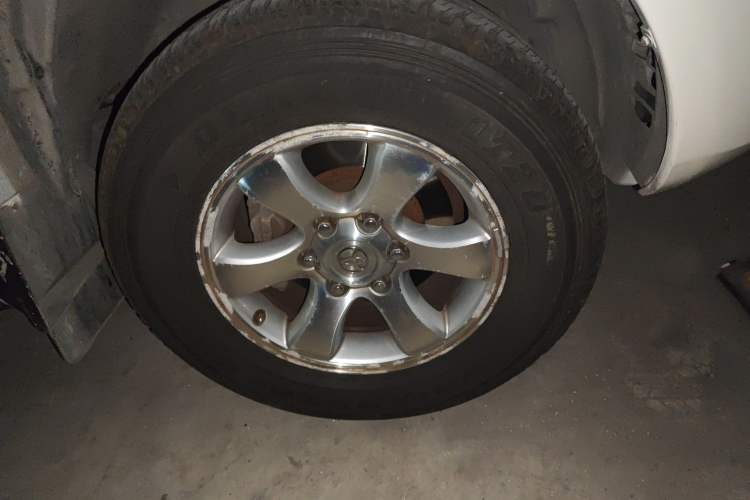 Used Toyota Prado 2004 4.0L Automatic GX Right Front Wheel Hub