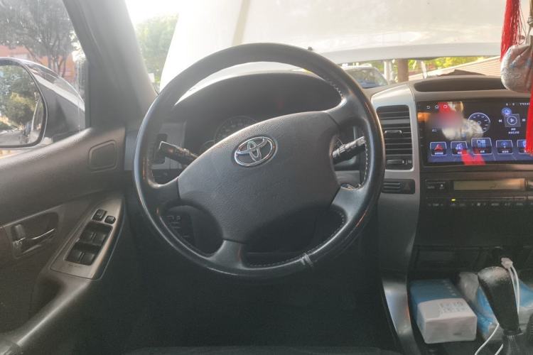 Used Toyota Prado 2004 GX 2.7 Automatic Model Steering Wheel