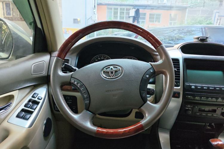 Used Toyota Prado 2004 VX 4.0 Steering Wheel