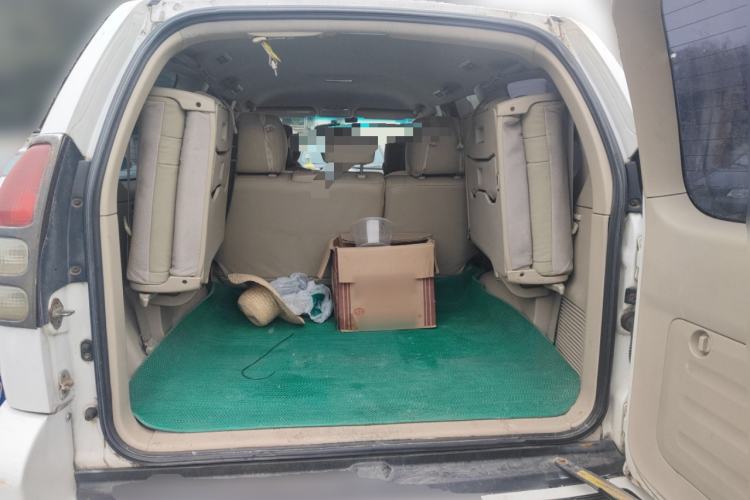 Used Toyota Prado 2004 GX 2.7 Manual Model Trunk