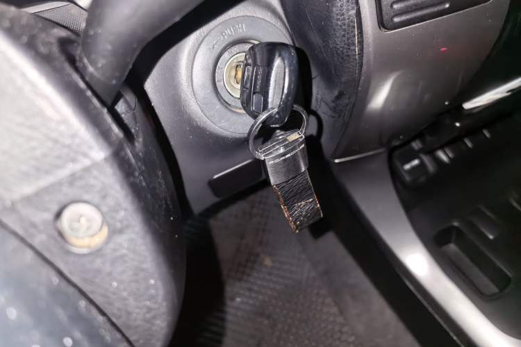 Used Toyota Prado 2004 GX 2.7 Automatic Model Vehicle Key