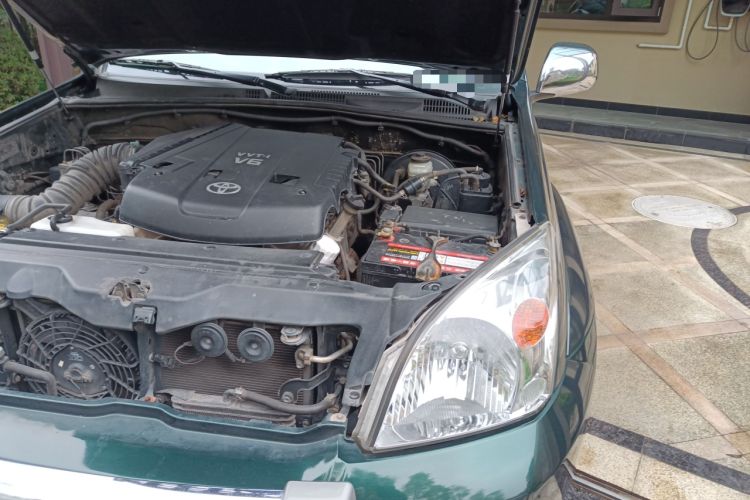 Used Toyota Prado 2005 4.0L Automatic GX Luxury Edition Engine Bay Left