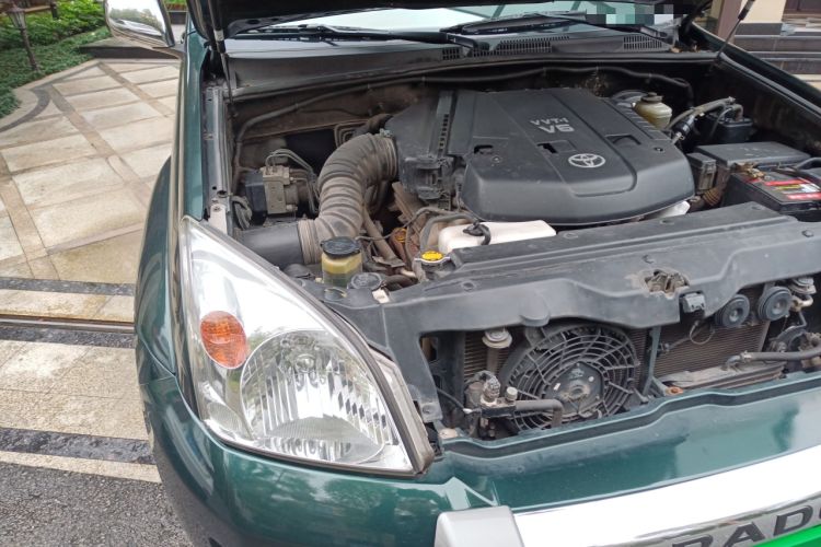Used Toyota Prado 2005 4.0L Automatic GX Luxury Edition Engine Bay Right