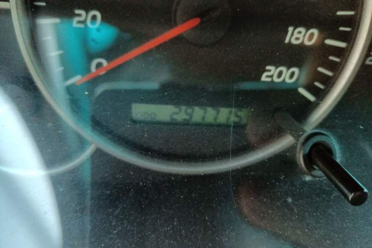 Used Toyota Prado 2005 4.0L Automatic GX Luxury Edition Odometer Close Up