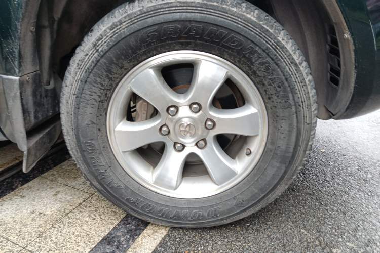Used Toyota Prado 2005 4.0L Automatic GX Luxury Edition Right Front Wheel Hub