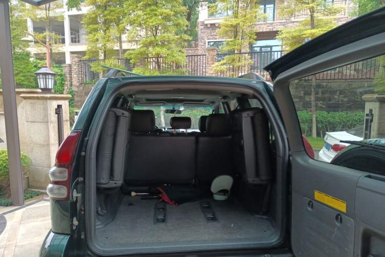 Used Toyota Prado 2005 4.0L Automatic GX Luxury Edition Trunk