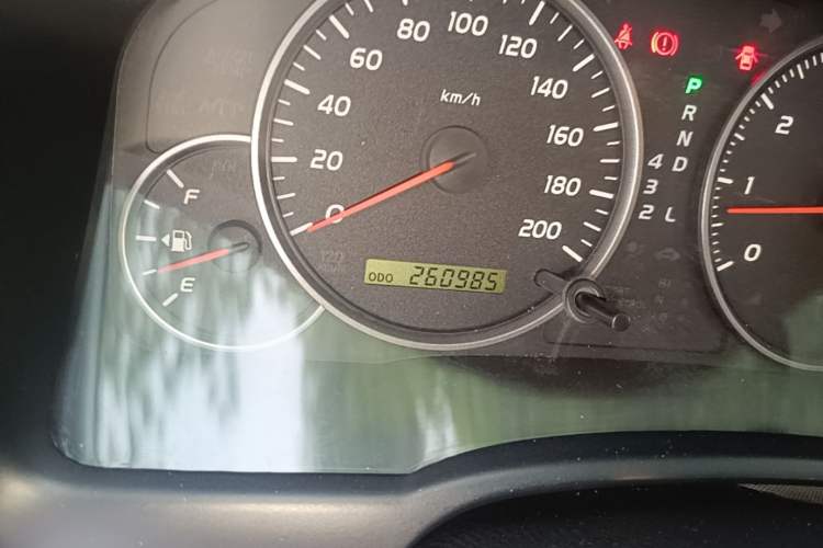 Used Toyota Prado 2005 4.0L Automatic GX Luxury Edition Odometer Close Up