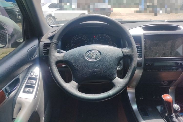 Used Toyota Prado 2005 4.0L Automatic GX Luxury Edition Steering Wheel